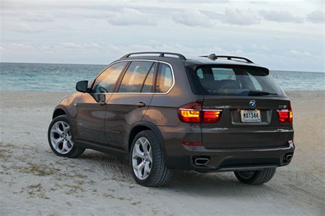 E70 .